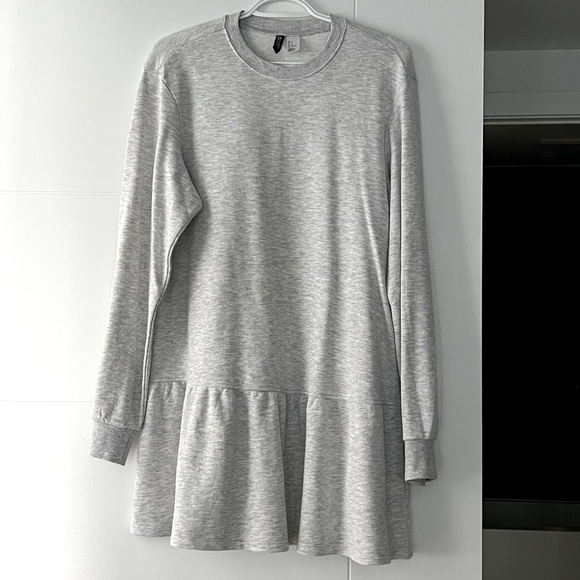 H&M Long Sleeve Dress - Size S - Picture 1 of 3